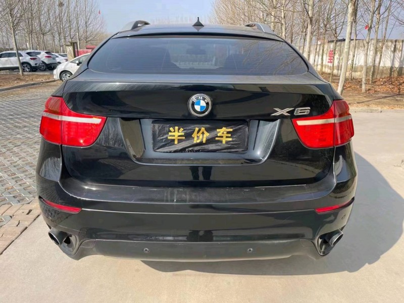 济南12年宝马X69