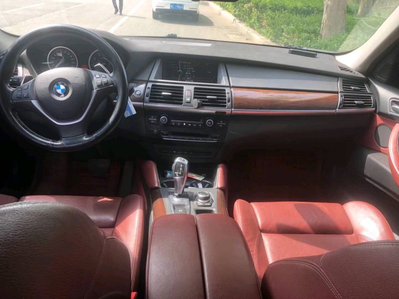 济南12年宝马X64