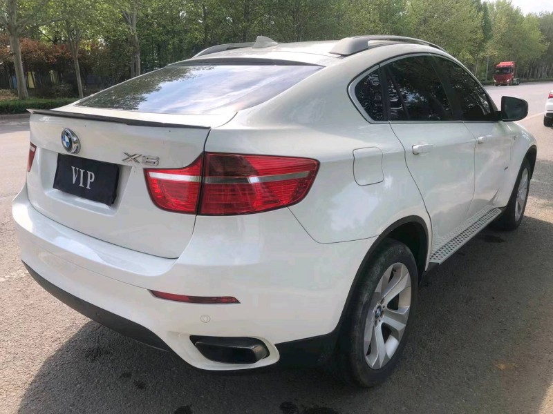 济南12年宝马X67