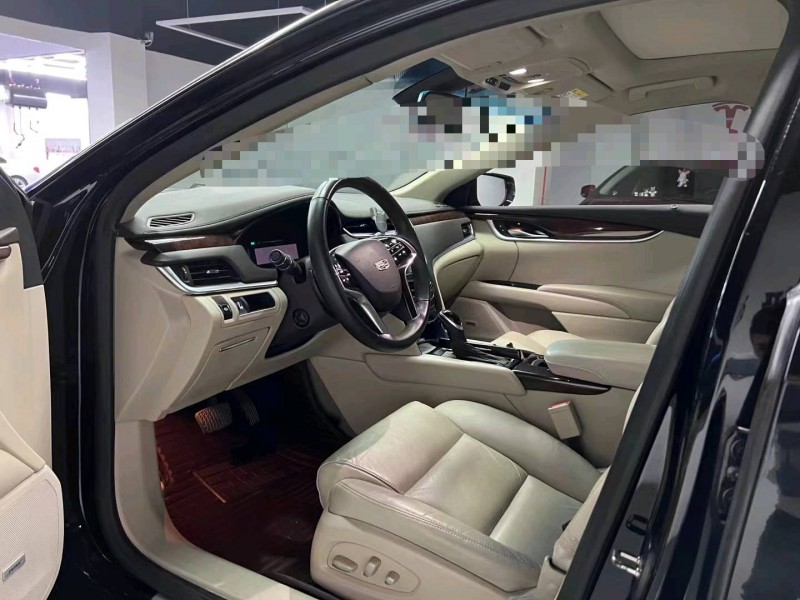 济宁17年凯迪拉克XTS6