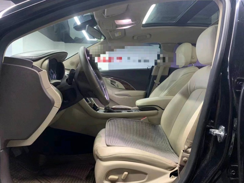 济宁15年别克君越4