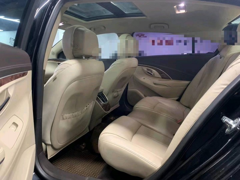 济宁15年别克君越6