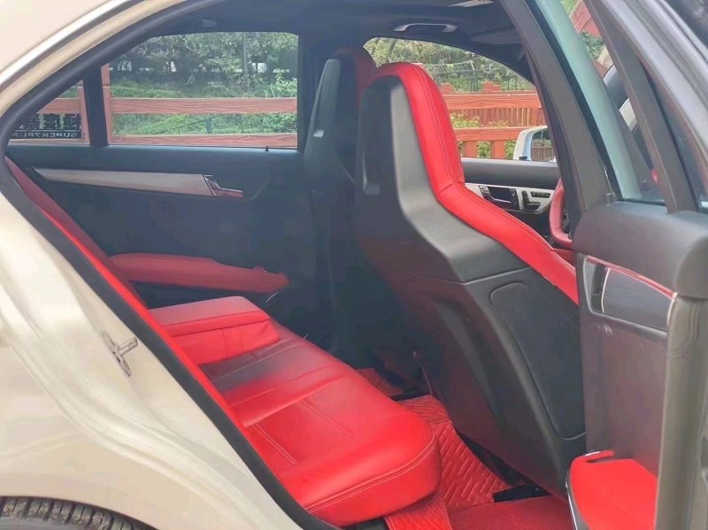 广州10年奔驰AMG5