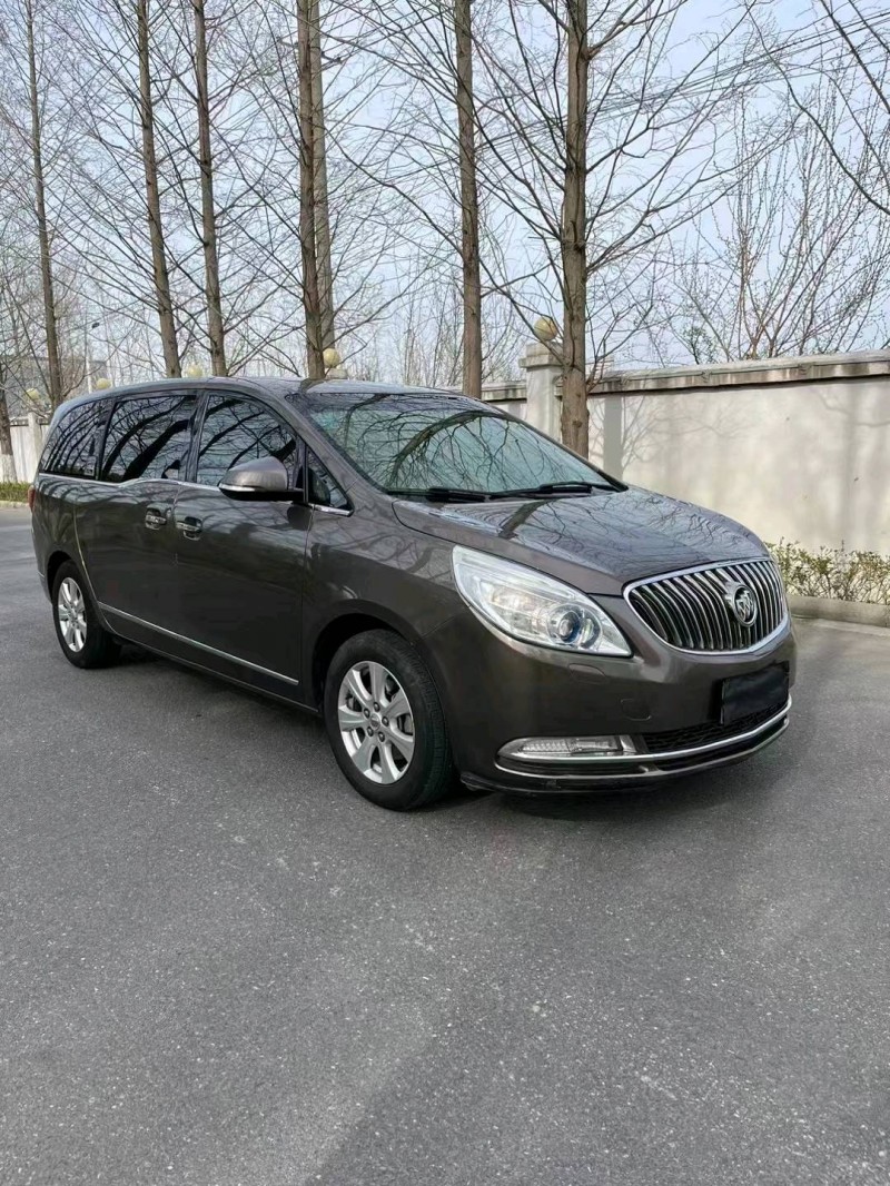 徐州16年别克GL82