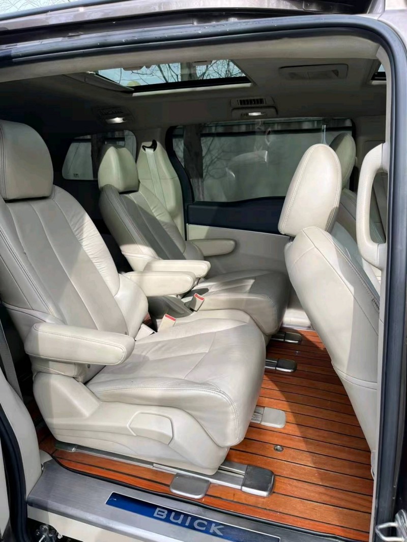 徐州16年别克GL84