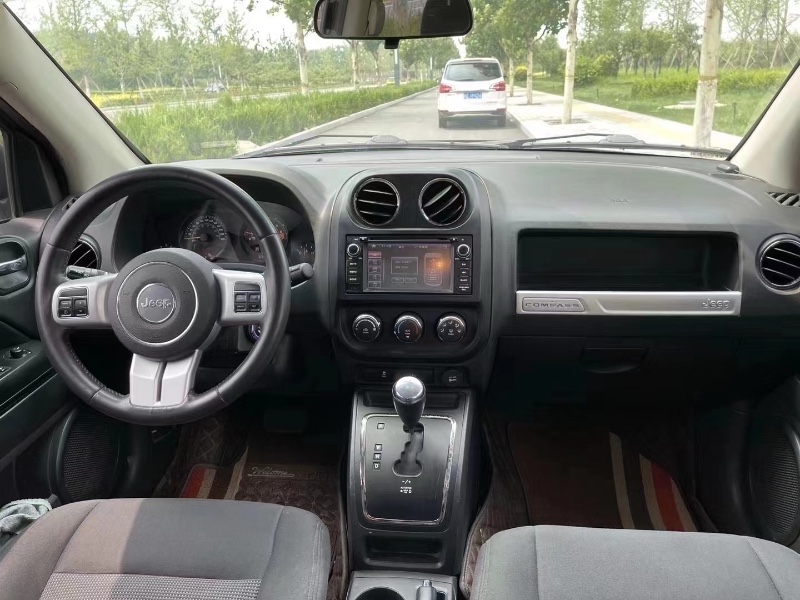 邢台15年Jeep指南者2