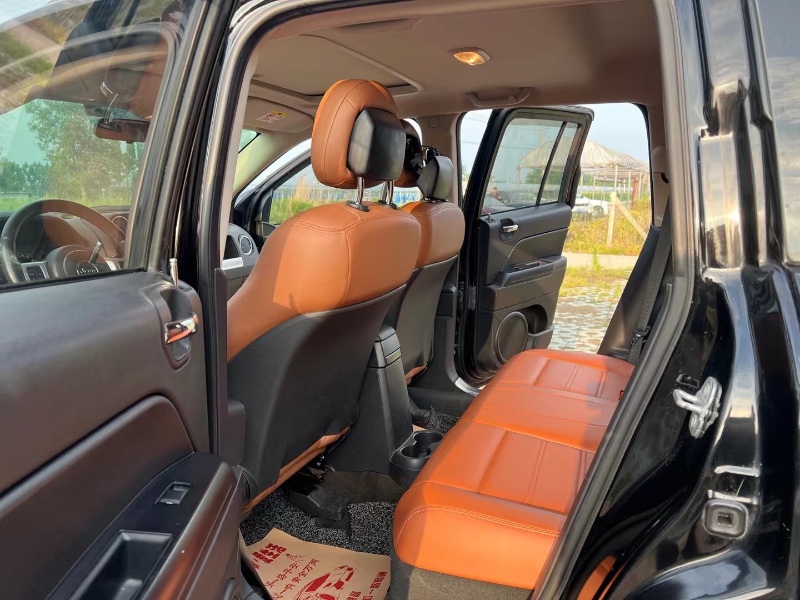 徐州14年Jeep指南者9