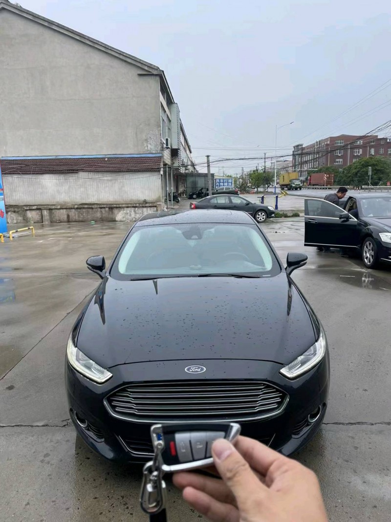 徐州15年福特蒙迪欧1