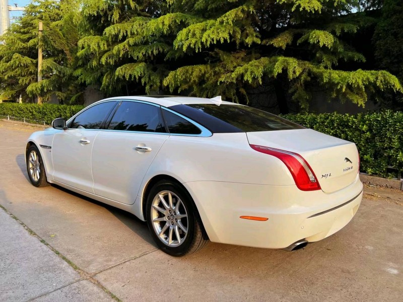 潍坊13年捷豹XJL8