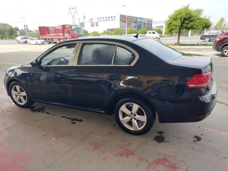 保定18年大众朗逸4