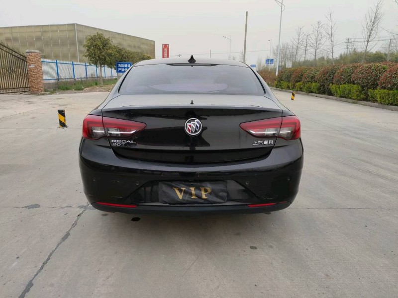 徐州18年别克君威8