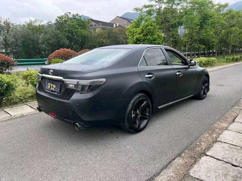 宁波10年丰田锐志6