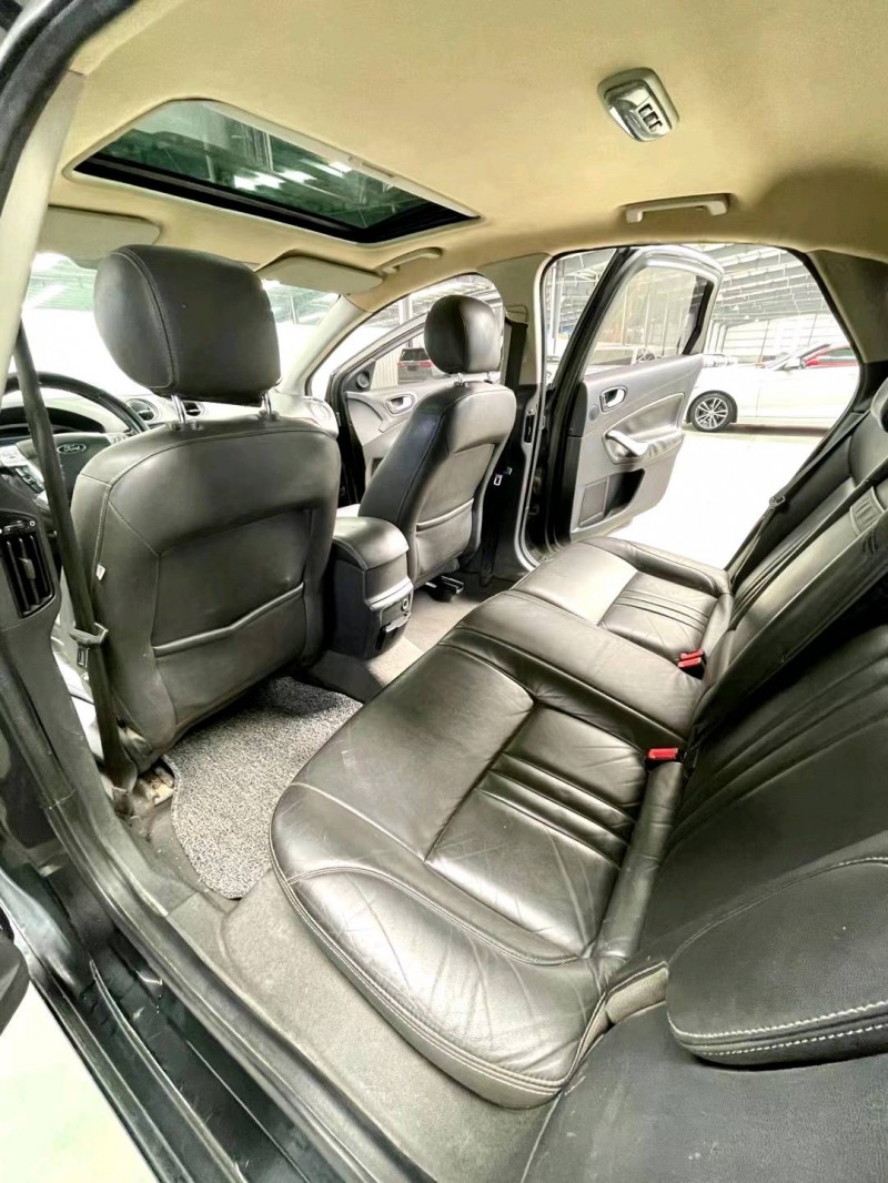 临沂11年福特蒙迪欧-致胜7