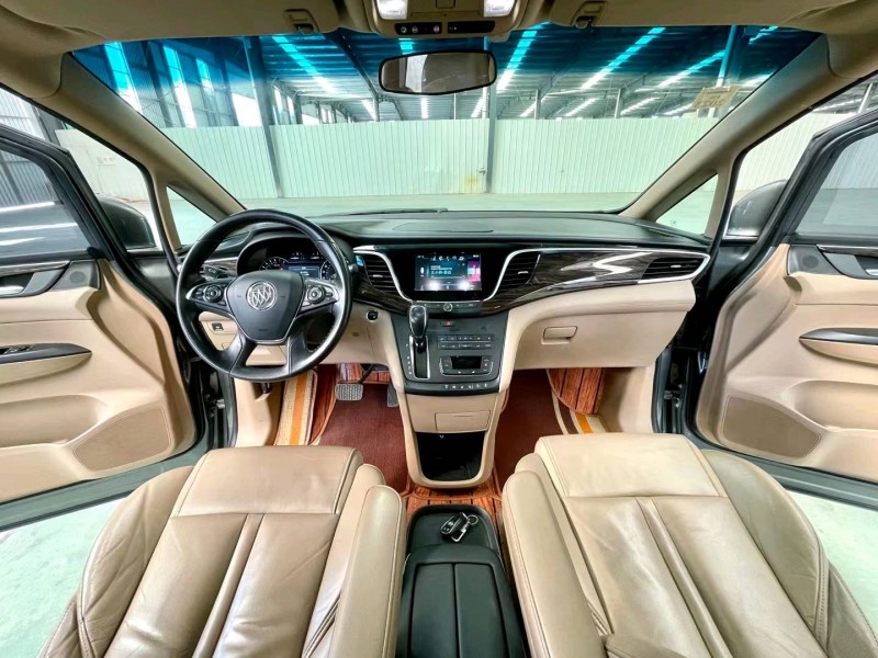 临沂18年别克GL84