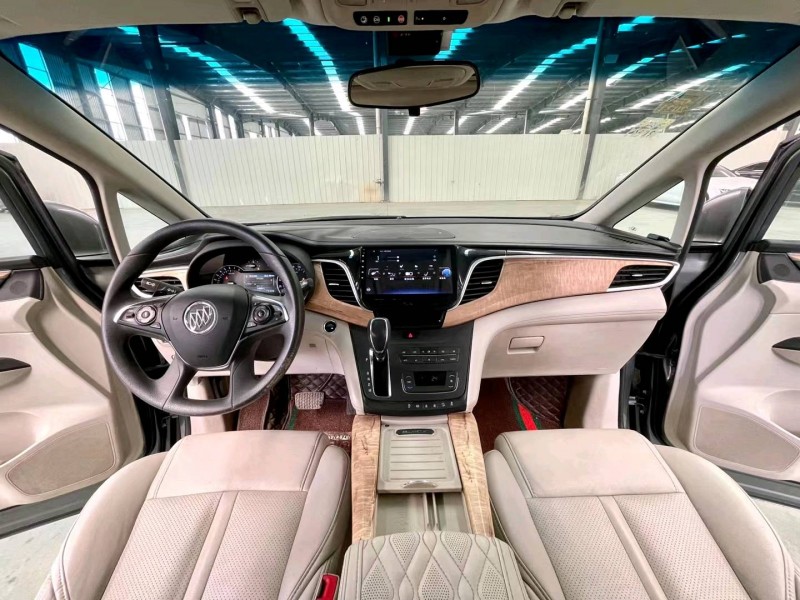 临沂18年别克GL84