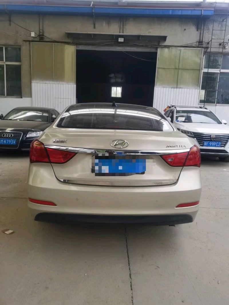 保定14年现代名图9