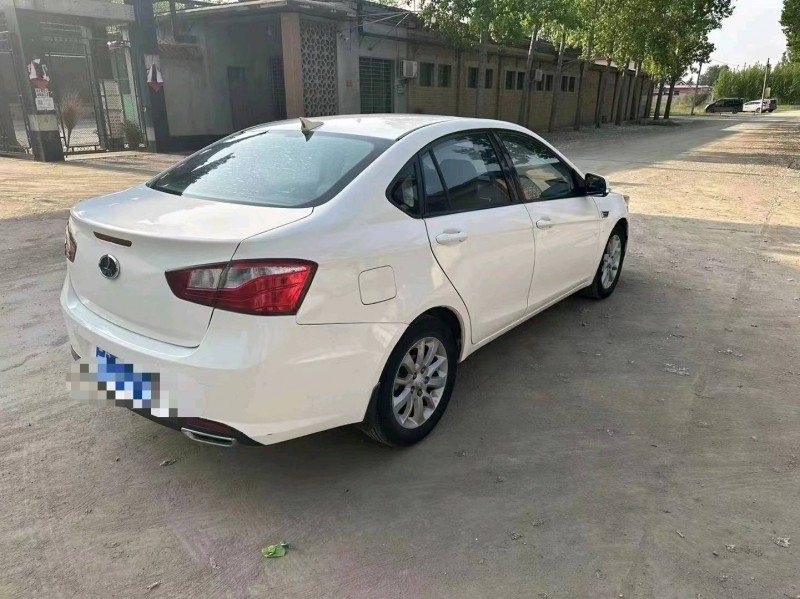 保定14年东南汽车V57