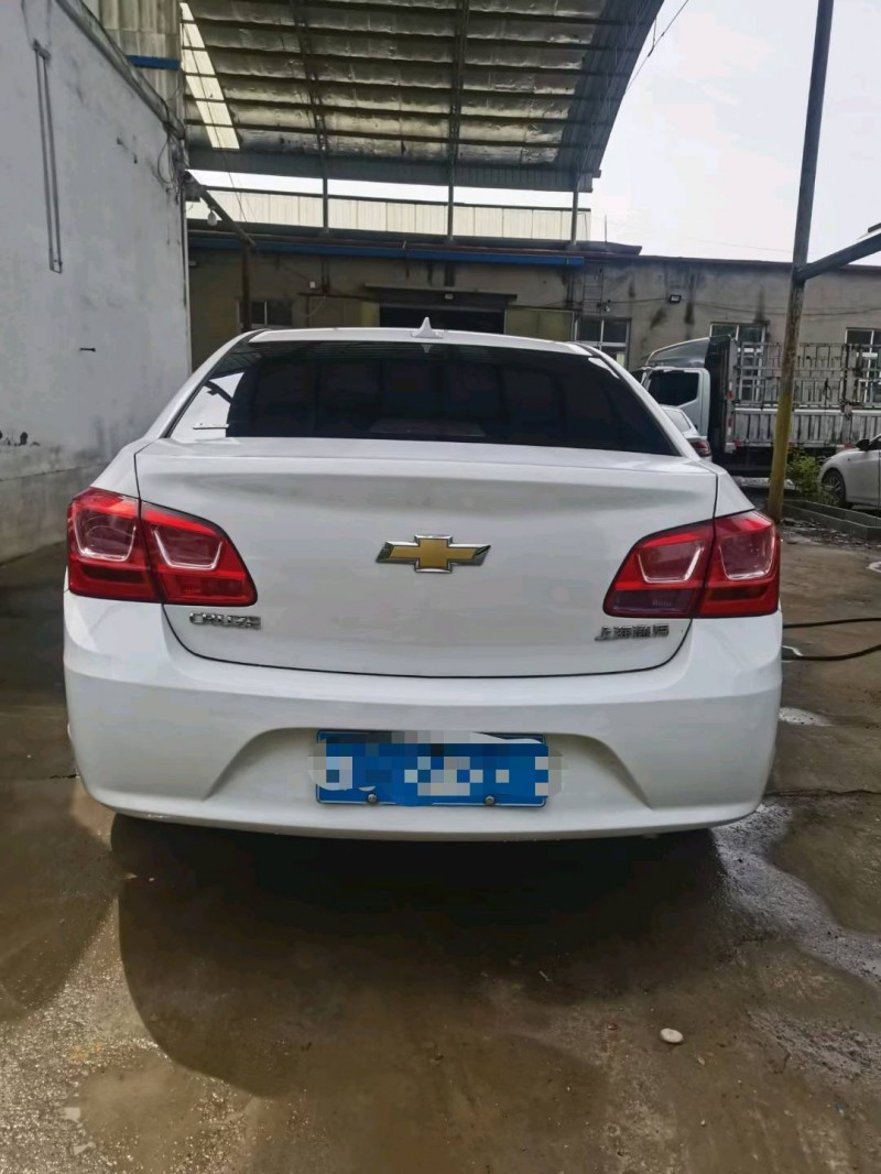 保定16年雪佛兰科鲁泽9