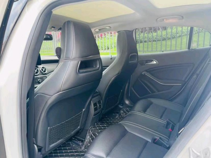 东莞18年奔驰CLA5