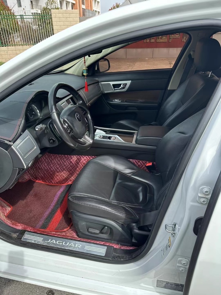 宿迁16年捷豹XF9