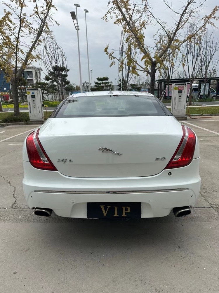 徐州15年捷豹XJL9