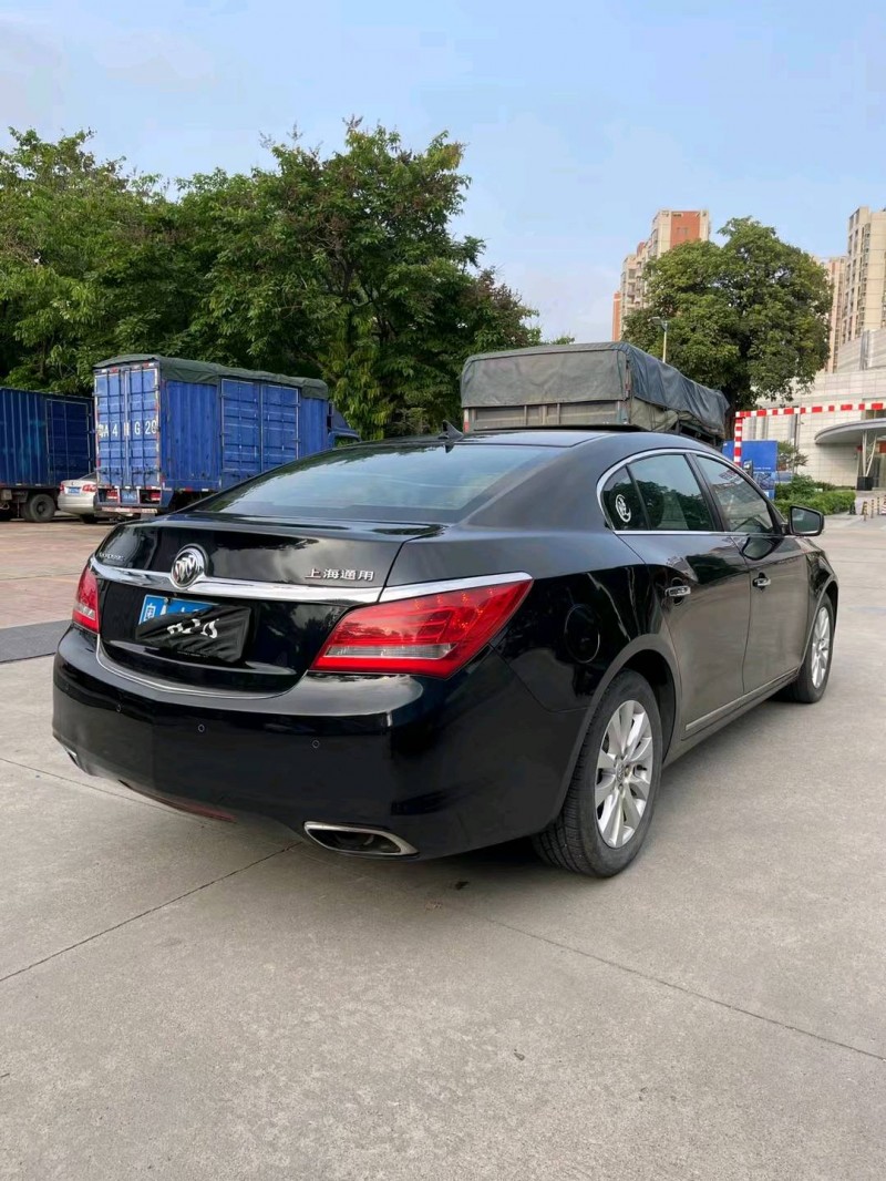 中山14年别克君越9