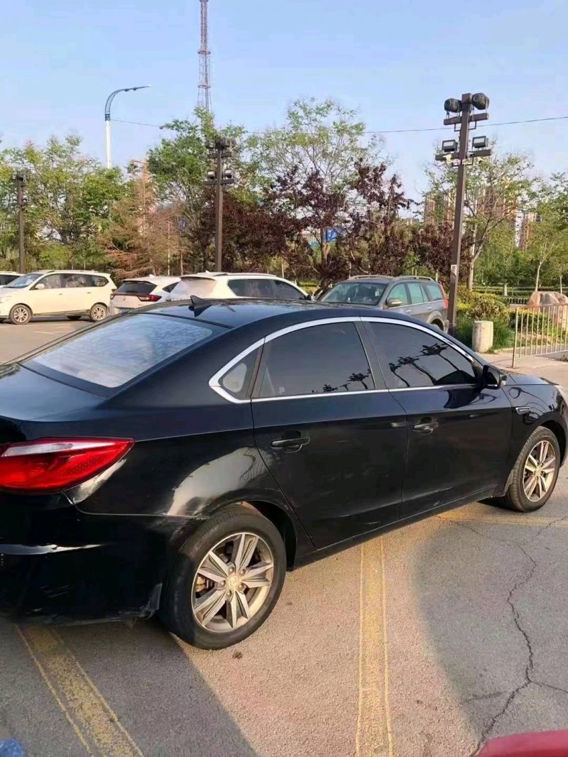 菏泽15年长安汽车逸动5