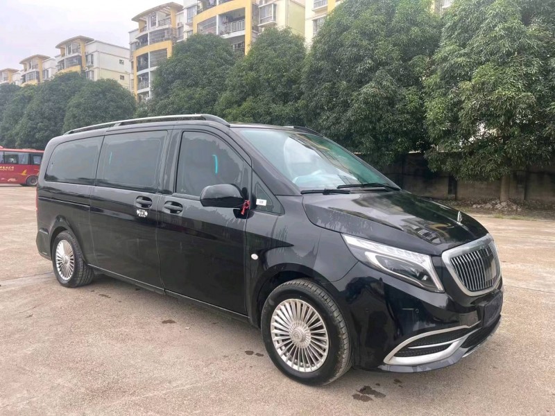 广州22年奔驰威霆3