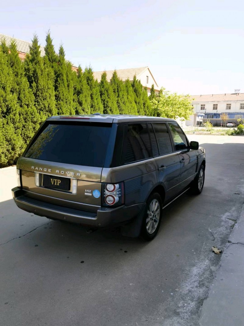 青岛13年路虎揽胜行政7