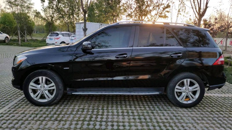 唐山13年奔驰ML3