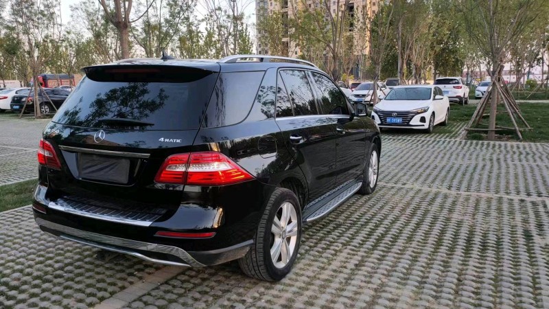 唐山13年奔驰ML5