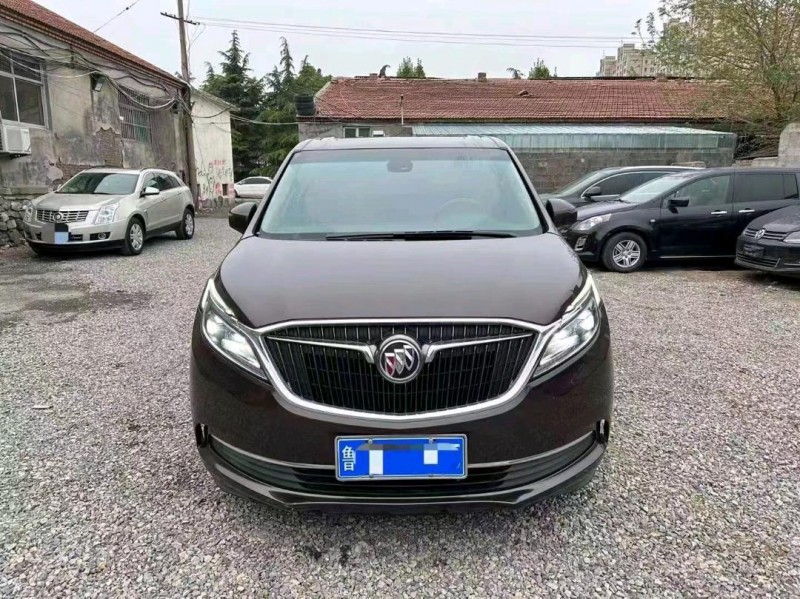 济南18年别克GL81