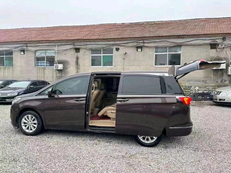 济南18年别克GL86