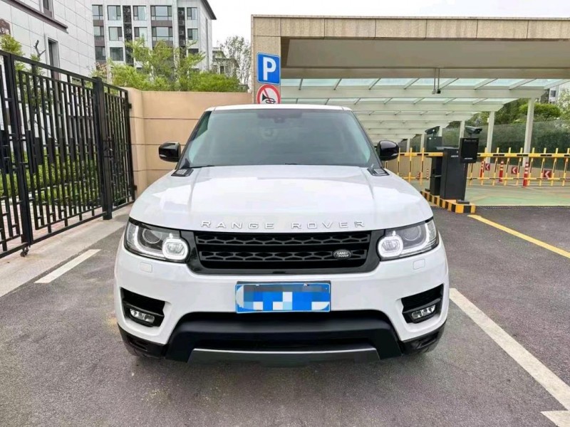 青岛16年路虎揽胜运动1