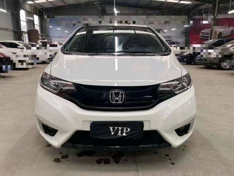 济宁15年本田飞度1