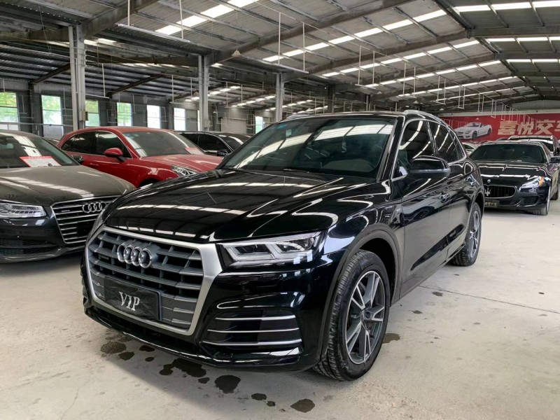 济宁19年奥迪Q53