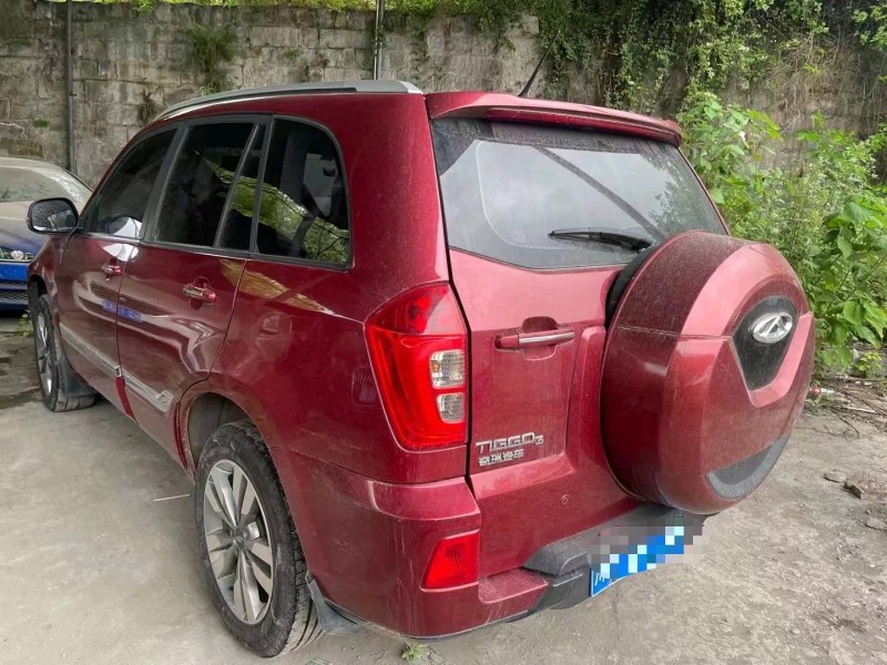 成都18年奇瑞瑞虎32