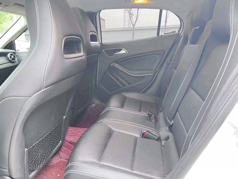 淄博18年奔驰GLA5