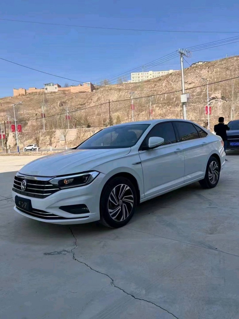 保定21年大众速腾5