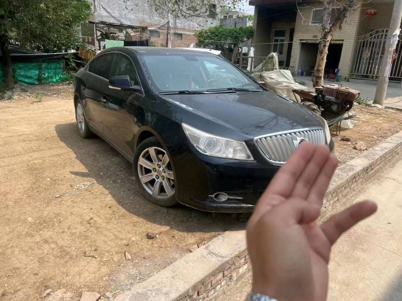 嘉兴11年别克君越2