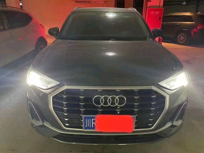 成都21年奥迪Q31