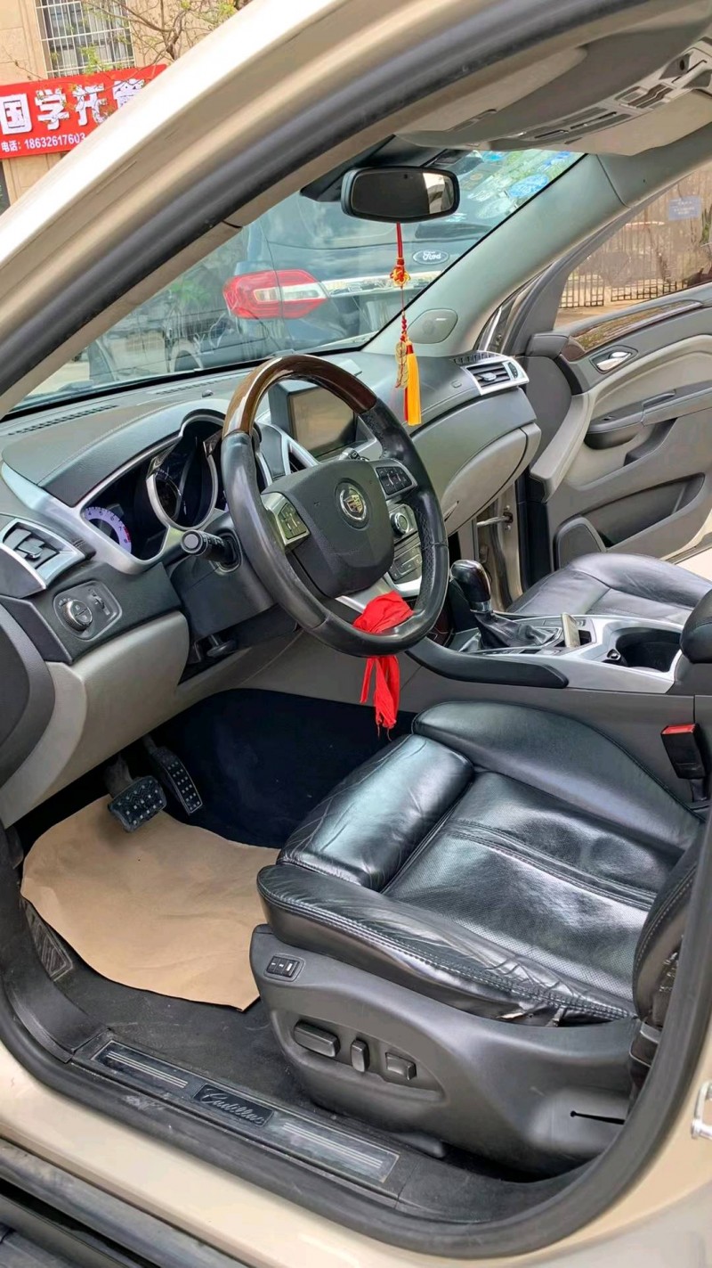 廊坊10年凯迪拉克SRX4