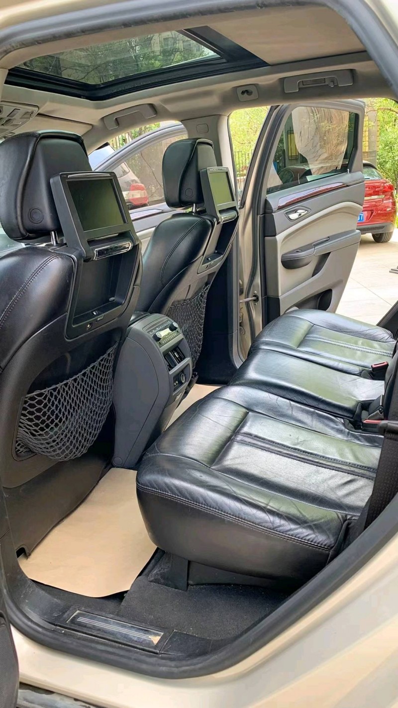 廊坊10年凯迪拉克SRX5