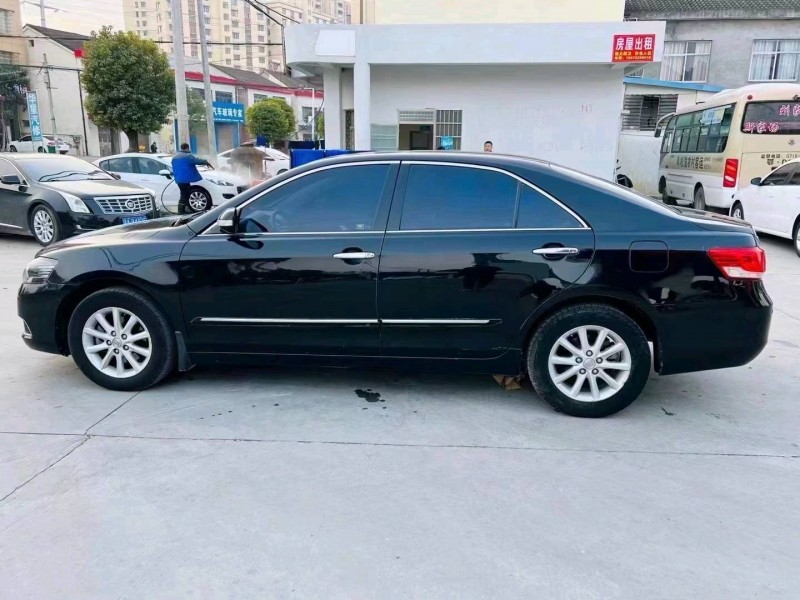 宜昌15年丰田凯美瑞3