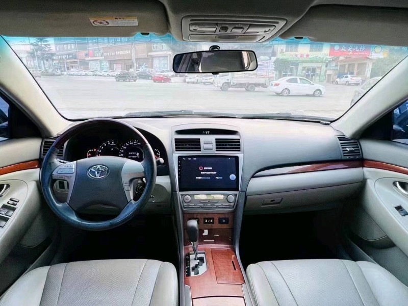 宜昌15年丰田凯美瑞5