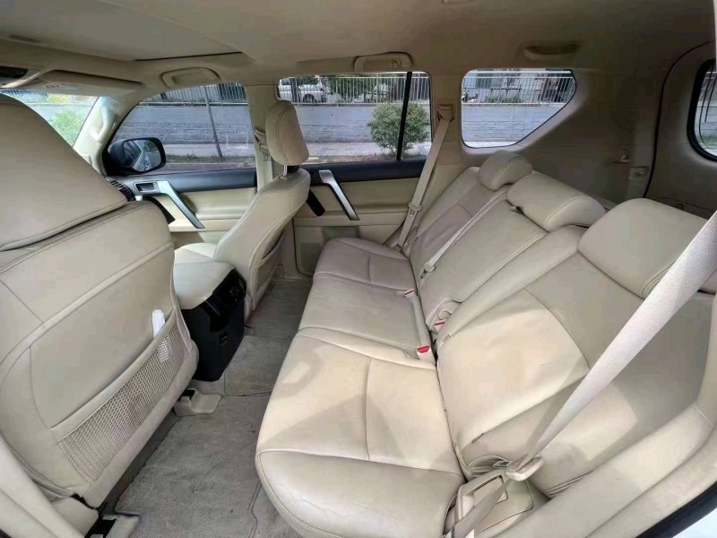 济南15年丰田普拉多4