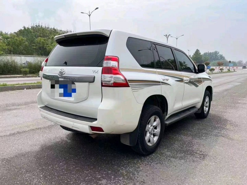 济南15年丰田普拉多7