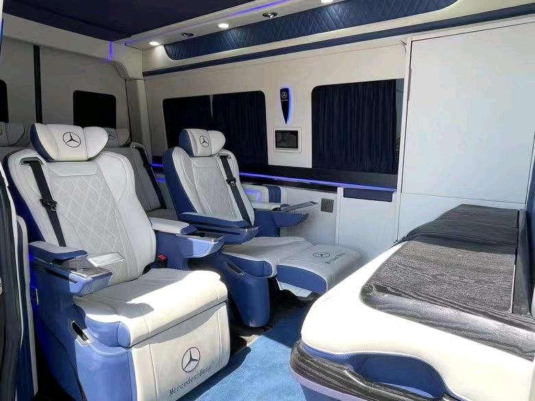 盐城15年奔驰斯宾特4