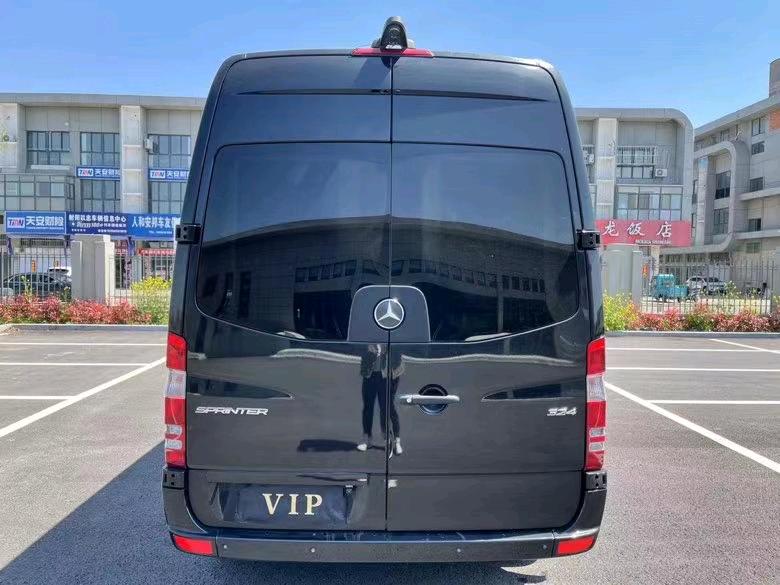 盐城15年奔驰斯宾特9