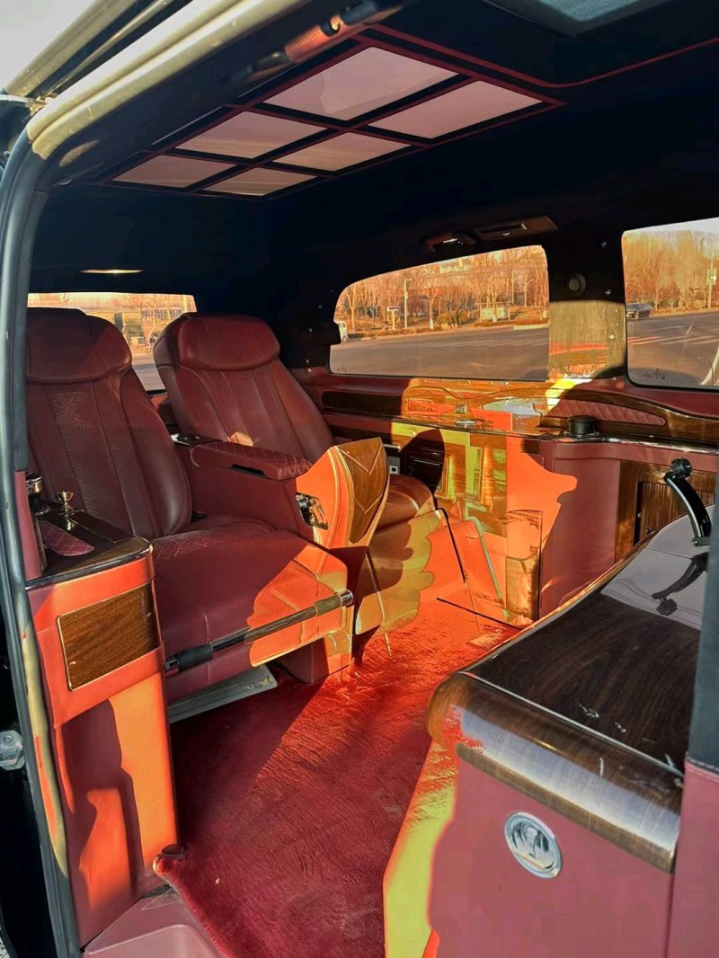 廊坊17年奔驰威霆4